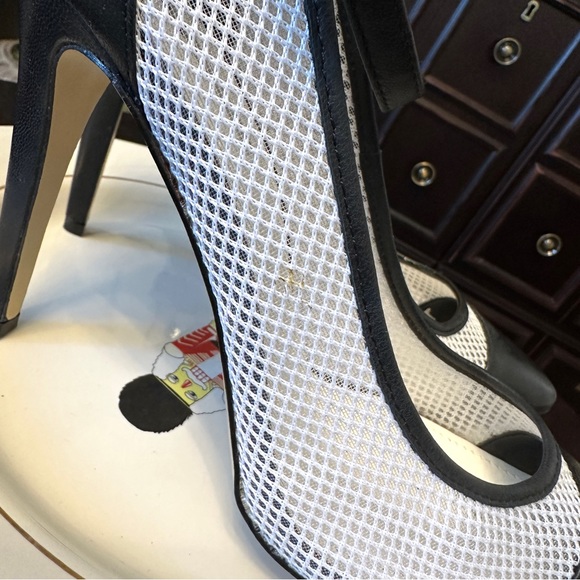 BCBG Generation black & white heels - Picture 5 of 11